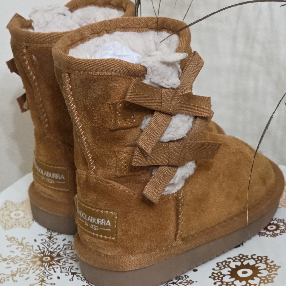 Koolaburra by UGG Brown Suede Infant Boots Size 6